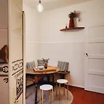 Semi-detached House In The Historic Center - Ferienhaus *