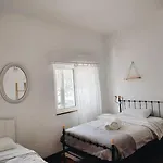Semi-detached House In The Historic Center - Lagos