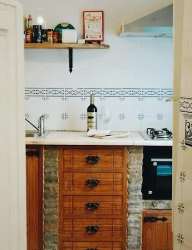 Semi-detached House In The Historic Center - Vakantiehuis *