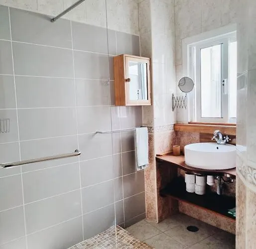 Semi-detached House In The Historic Center - Lagos